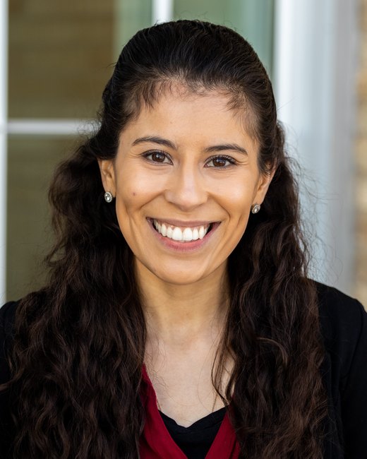 Bilingual therapist Eagan MN Jensi Ocampo Sorto LPCC