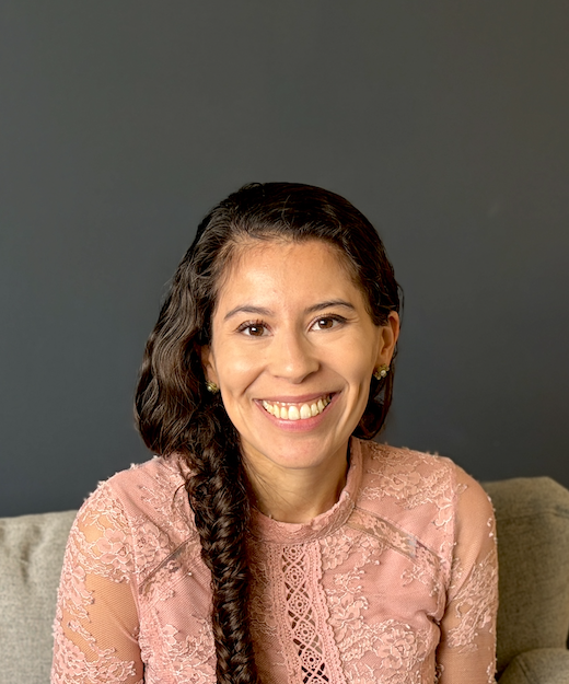 Bilingual therapist Eagan MN Jensi Ocampo Sorto LPCC